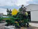 John Deere 1790