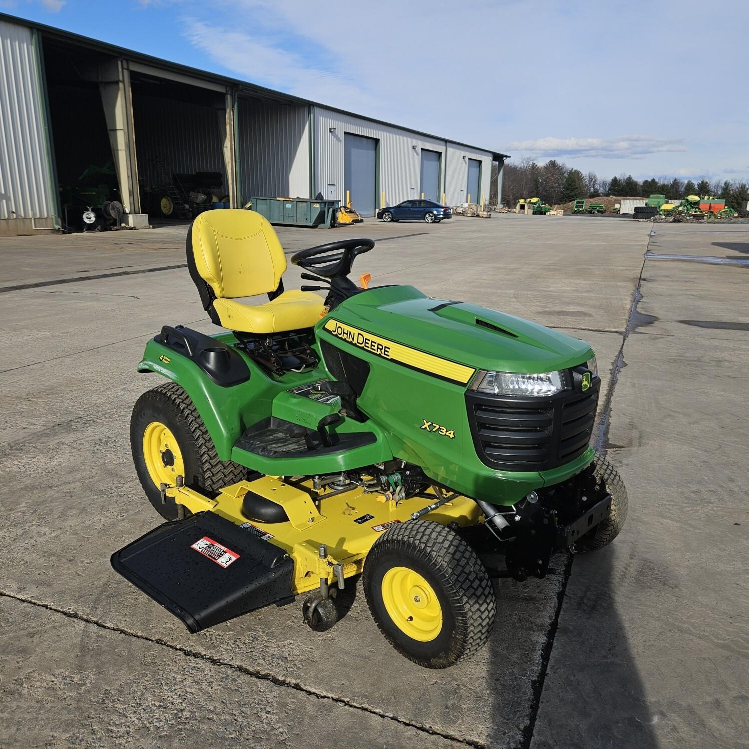 2017 John Deere X734 Image