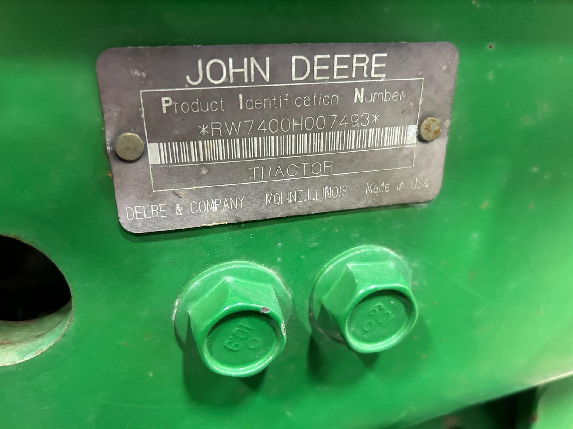 1996 John Deere 7400 Image