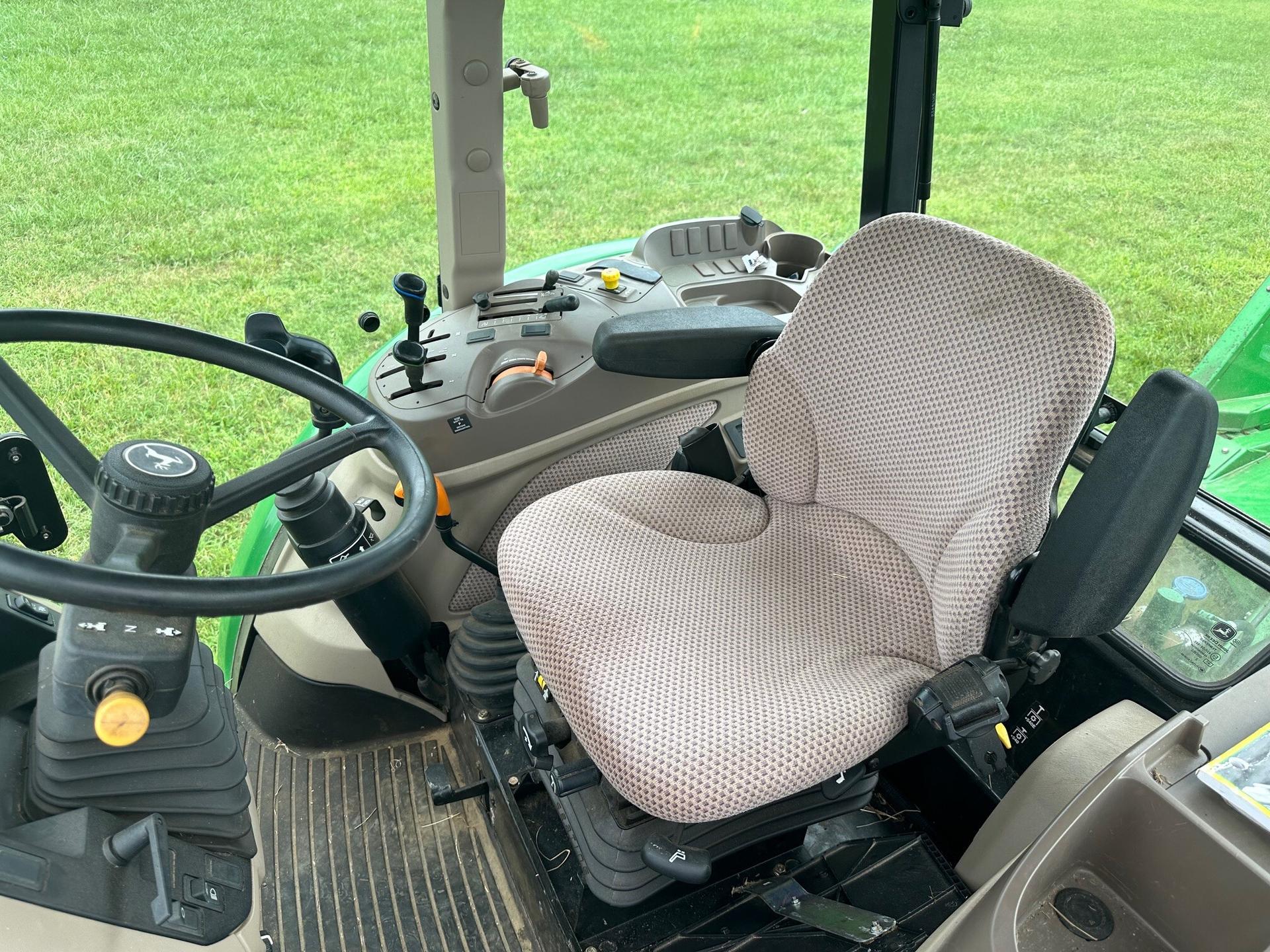 2013 John Deere 5100E