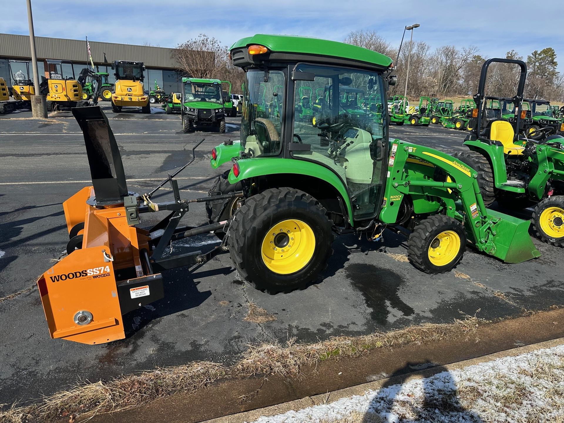 2013 John Deere 3720 Image