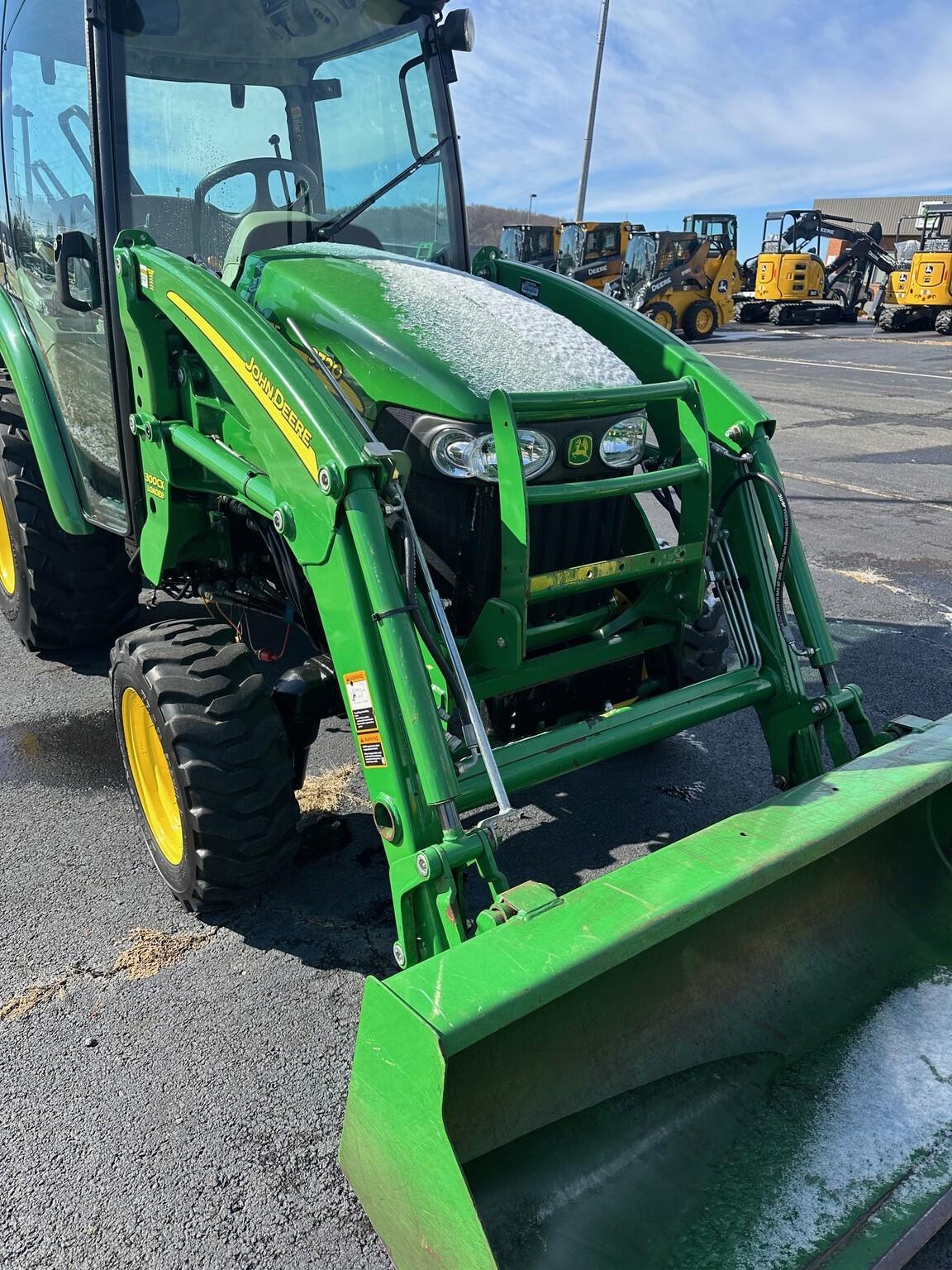 2013 John Deere 3720 Image