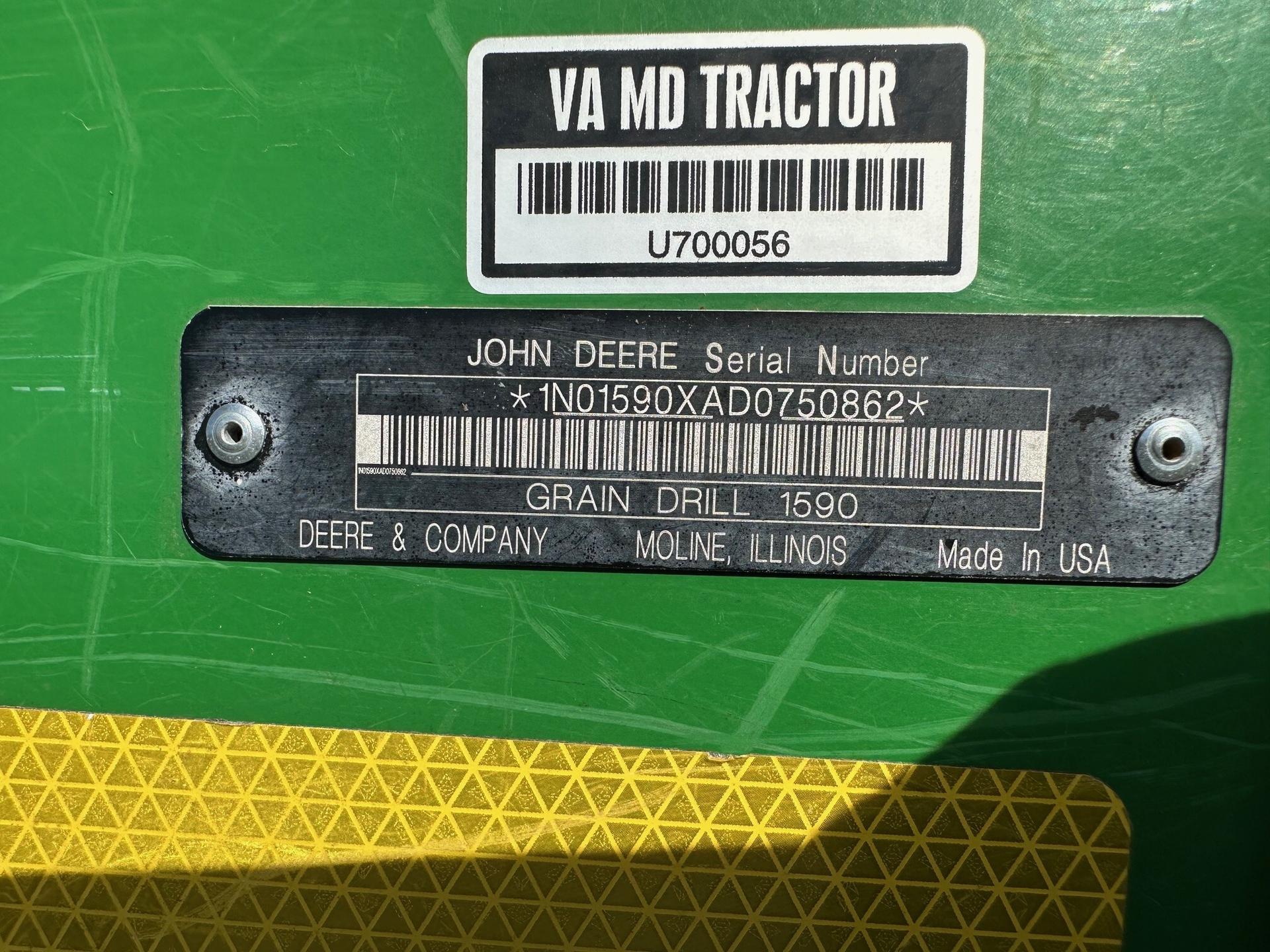 2013 John Deere 1590 Image