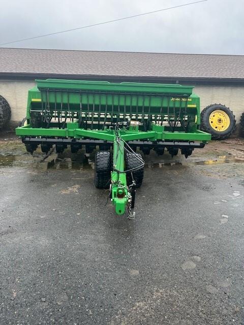 2019 John Deere 1590