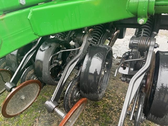 2019 John Deere 1590