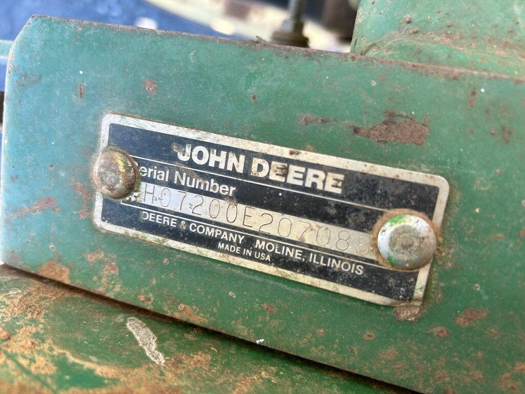 John Deere 7200