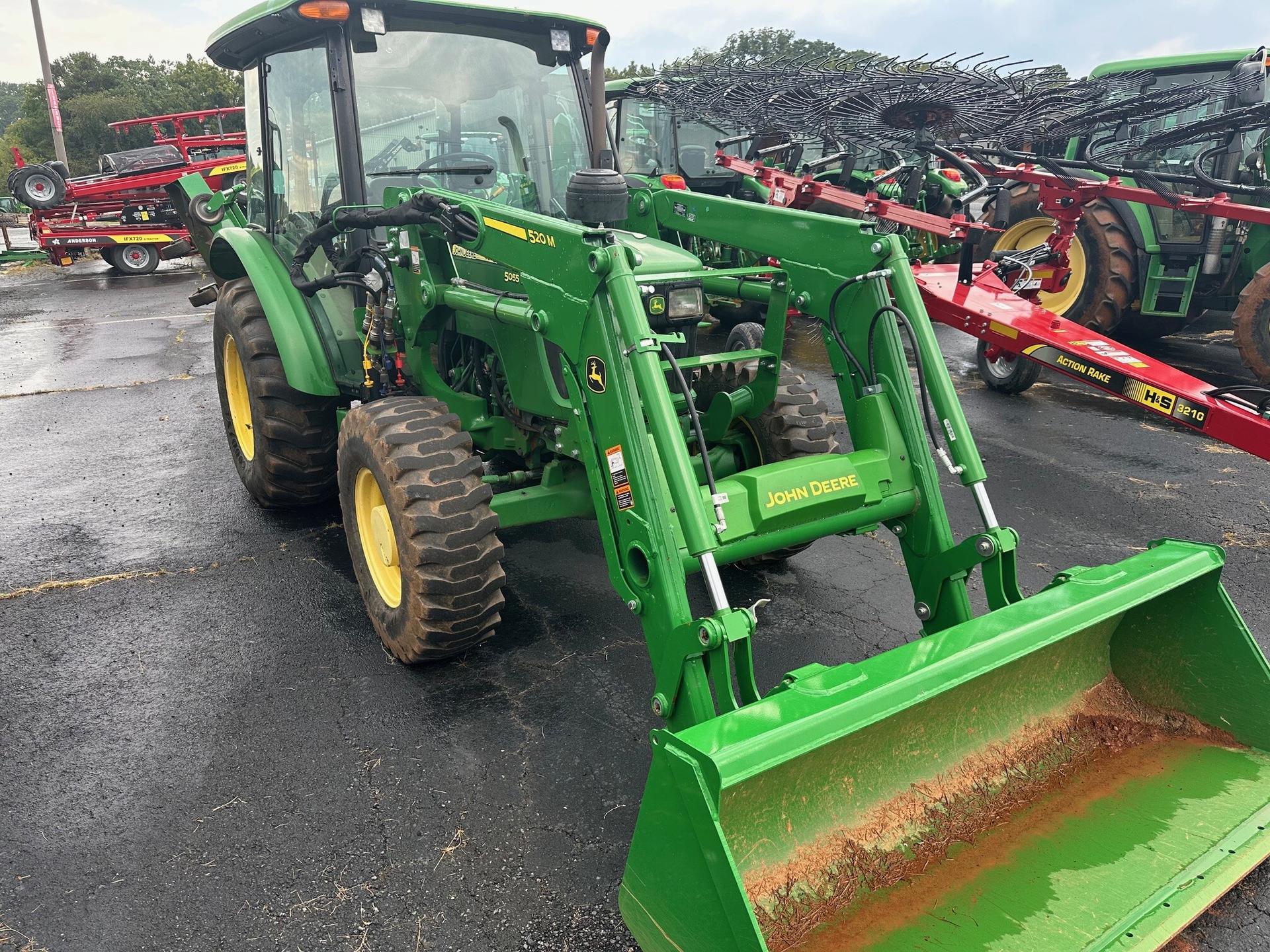 2014 John Deere 5055E