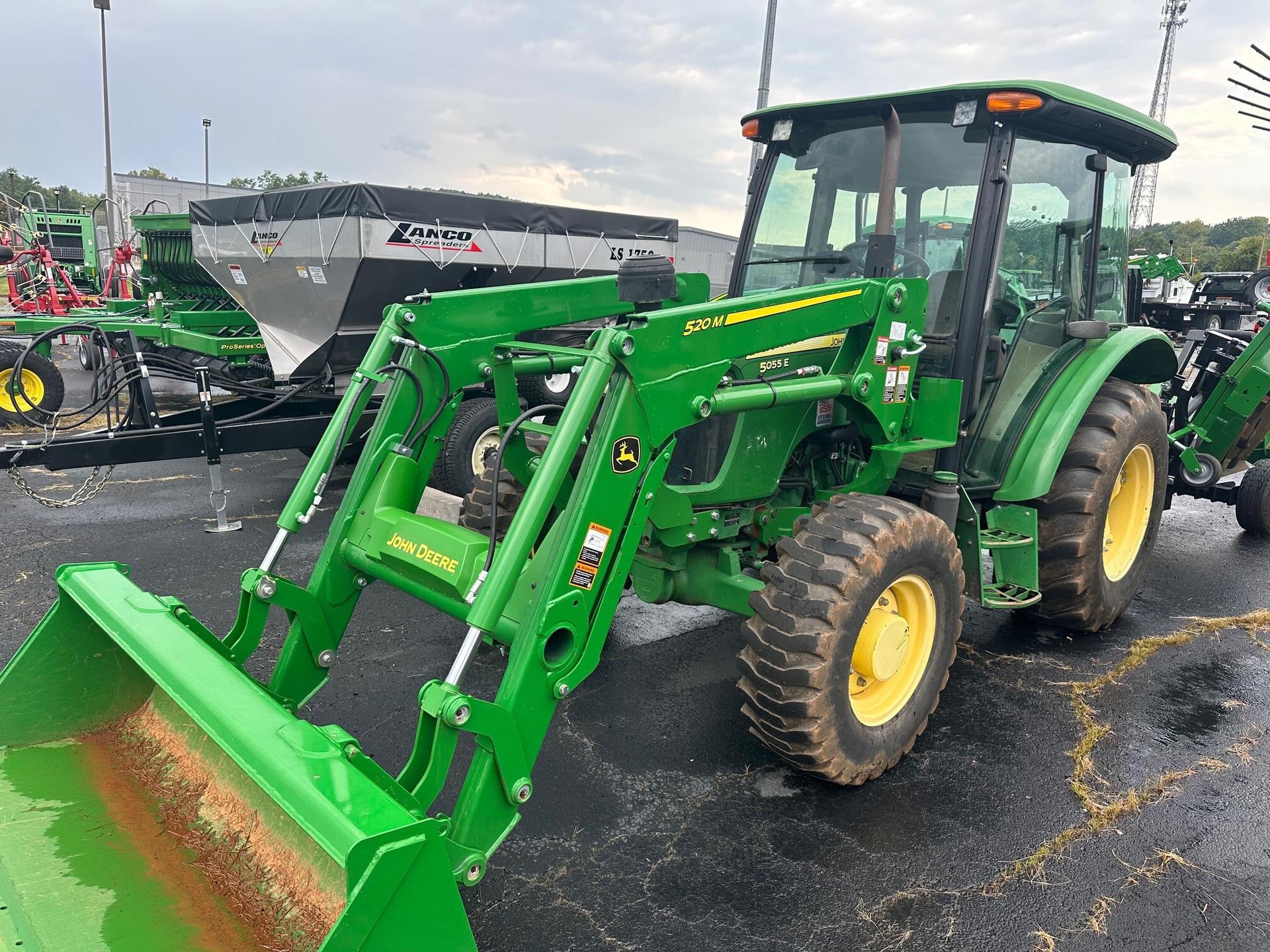 2014 John Deere 5055E