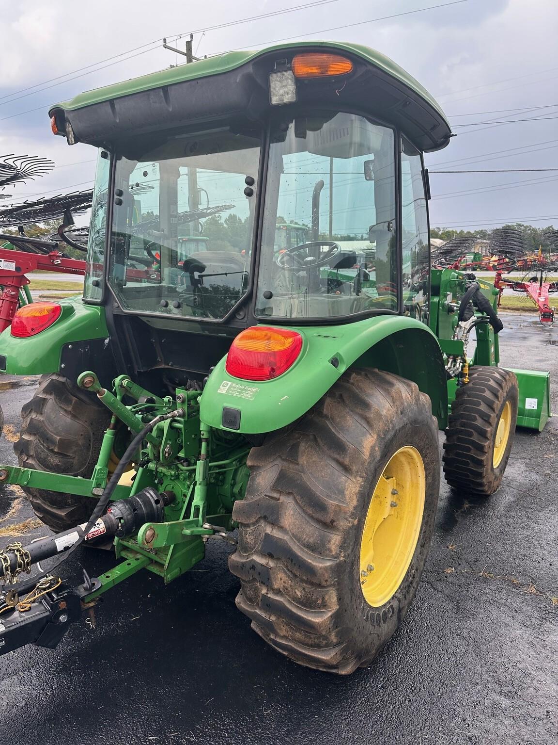 2014 John Deere 5055E