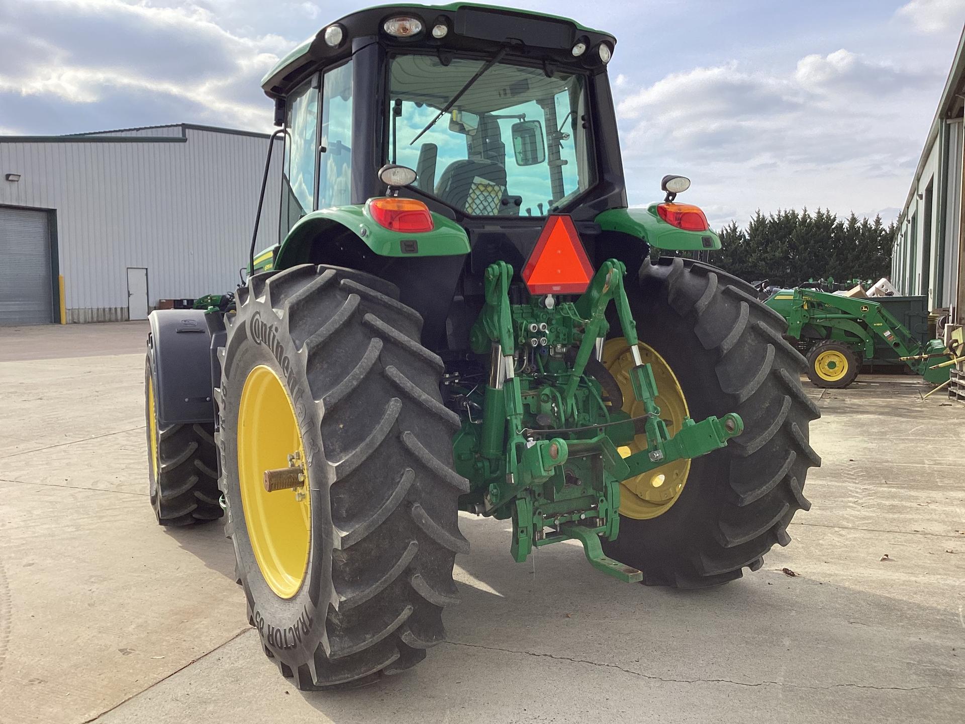 2021 John Deere 6155M