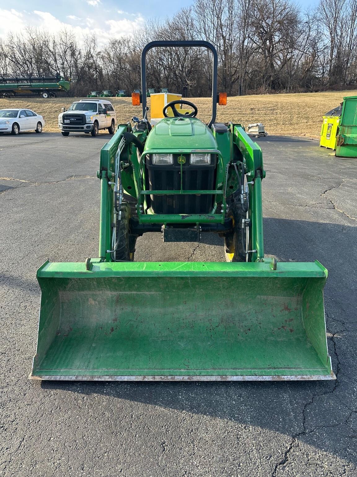 2014 John Deere 3038E Image