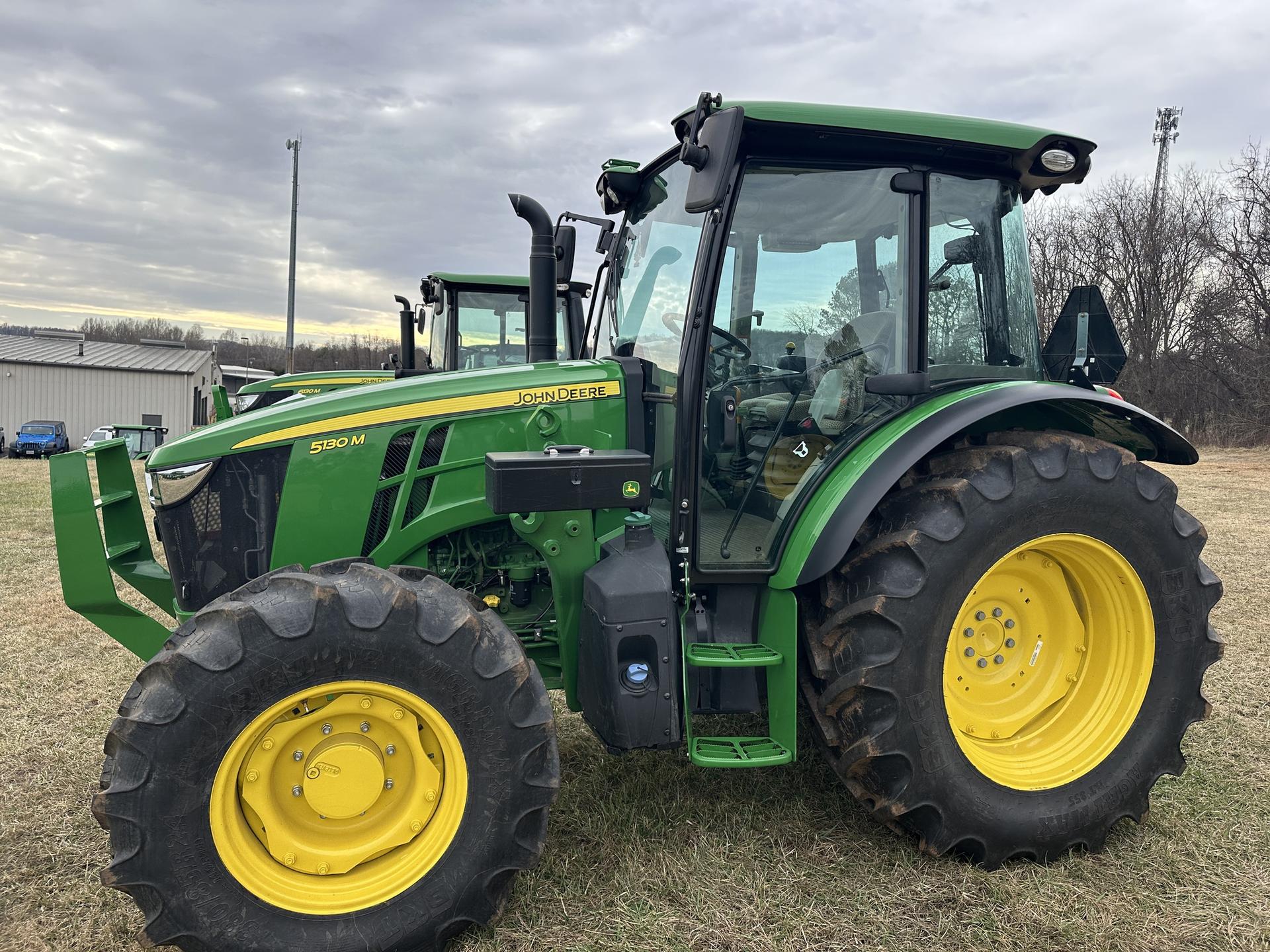 2023 John Deere 5130M Image