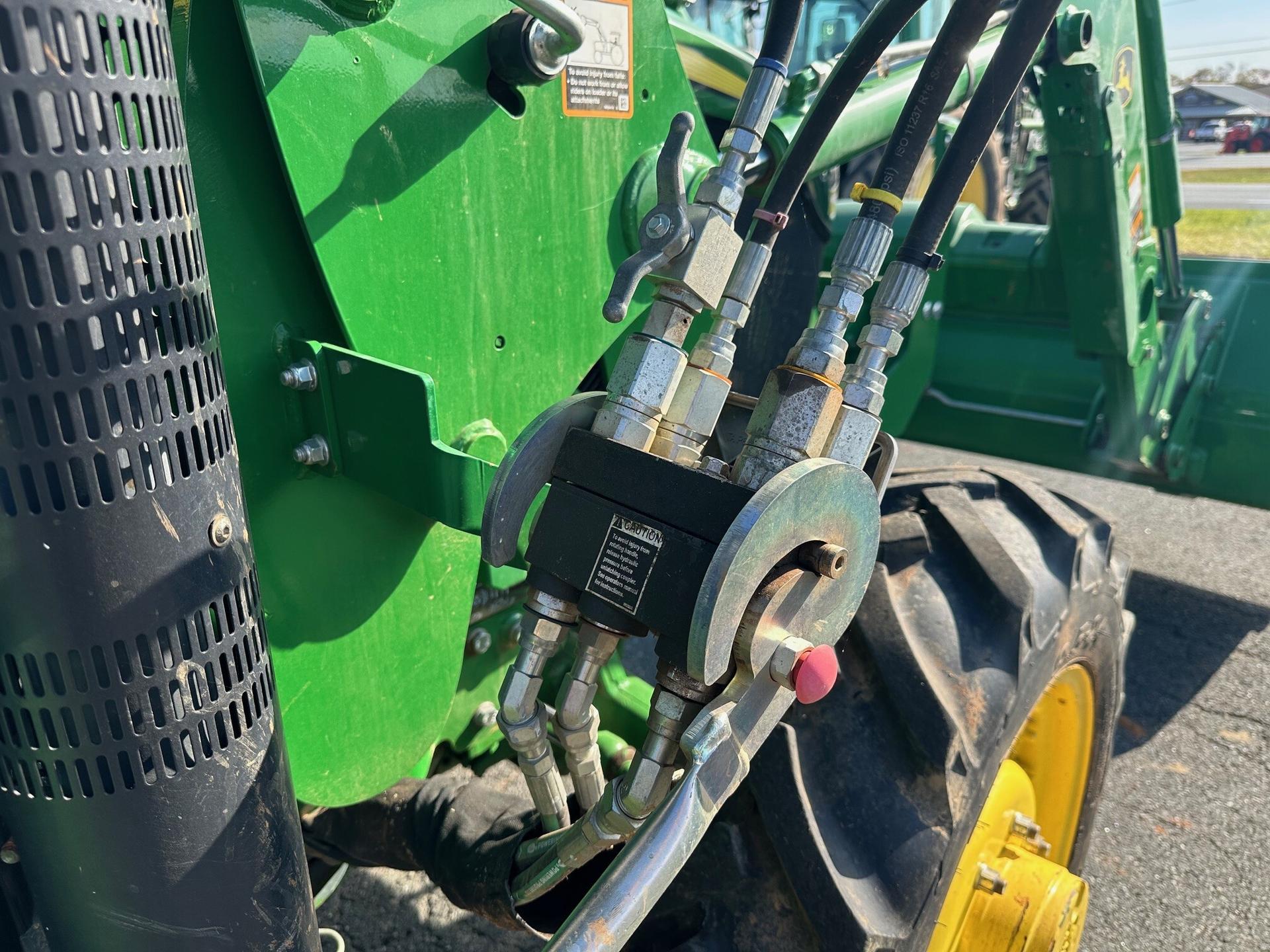 2019 John Deere 5075E