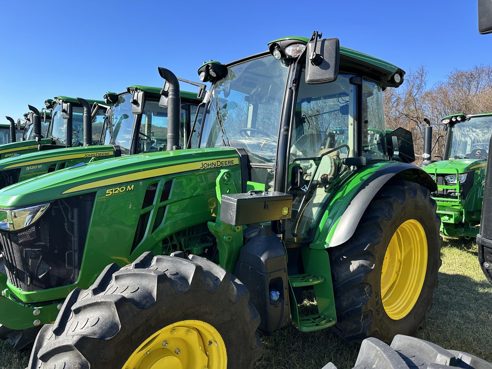 2023 John Deere 5120M