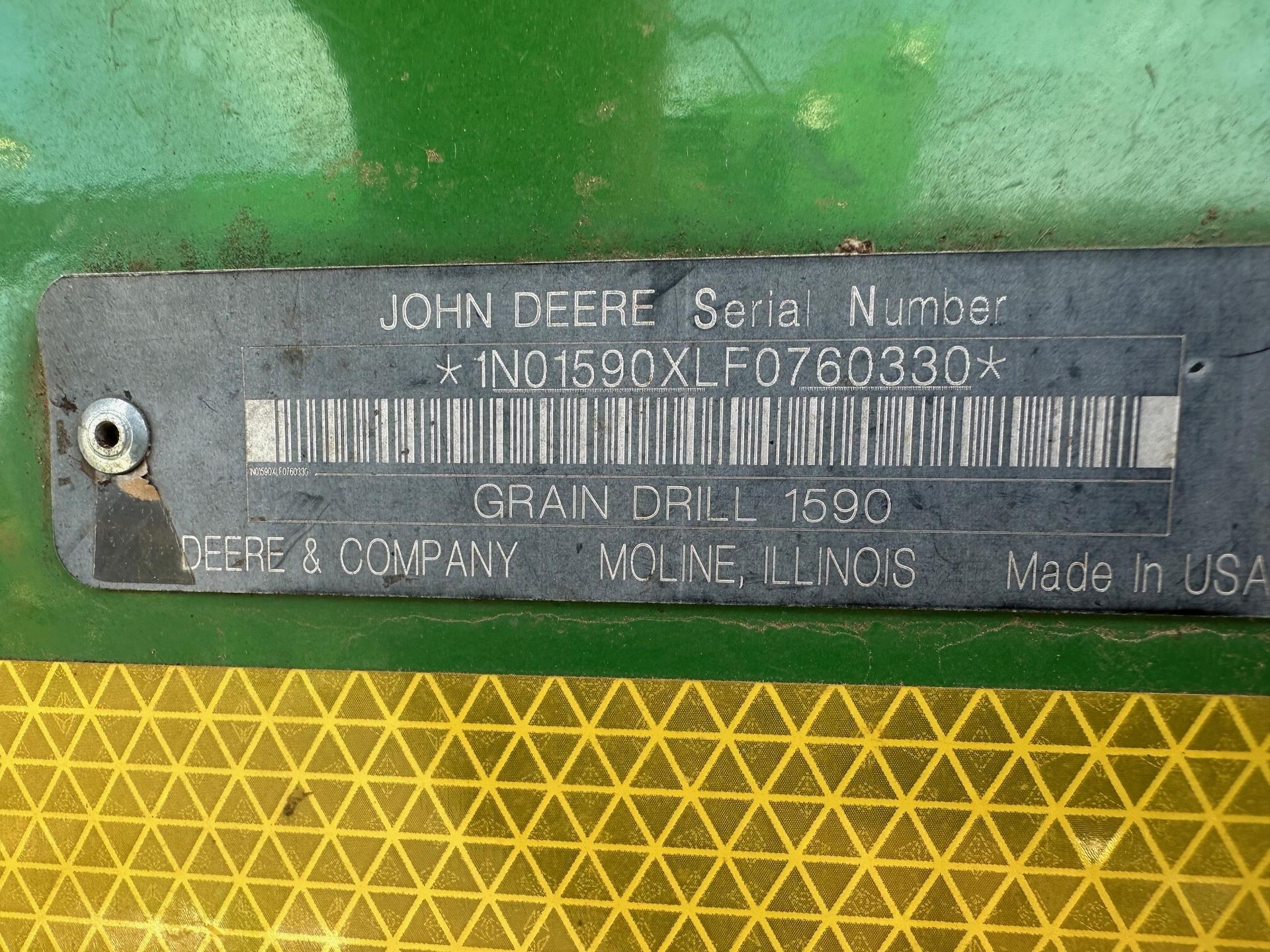 2015 John Deere 1590 Image