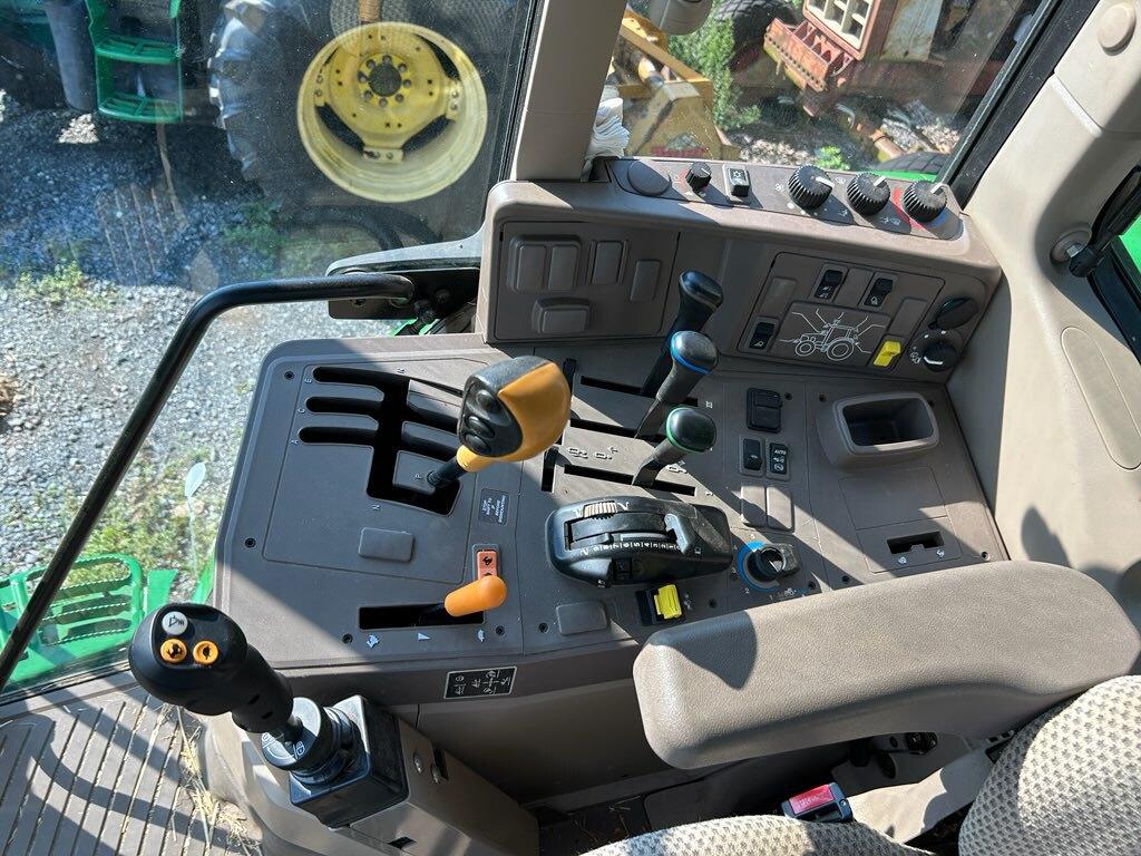 2019 John Deere 6155M