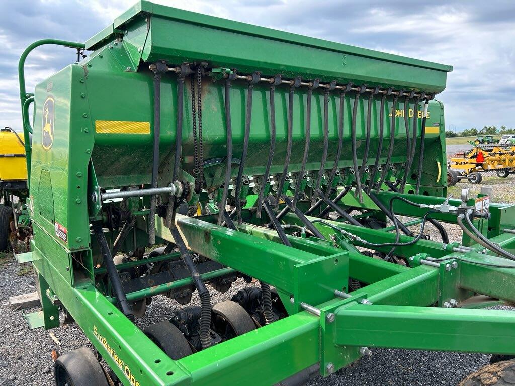 2018 John Deere 1590