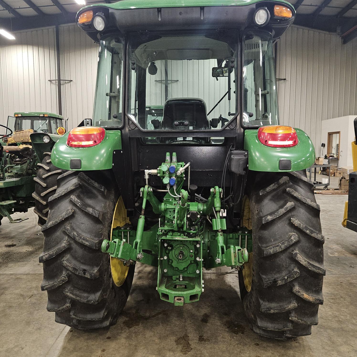 2019 John Deere 5090E