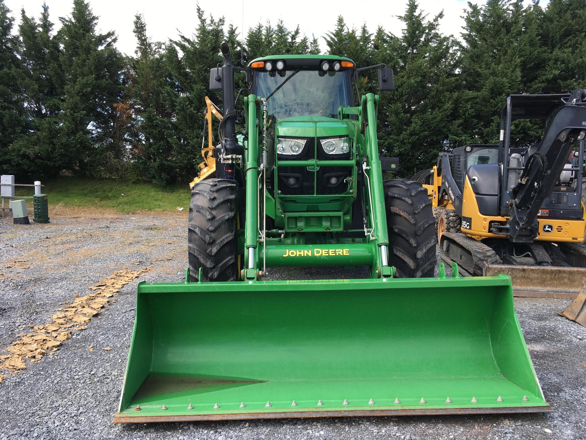 2016 John Deere 6155M