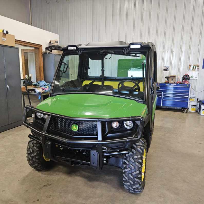 2021 John Deere XUV 835M Image