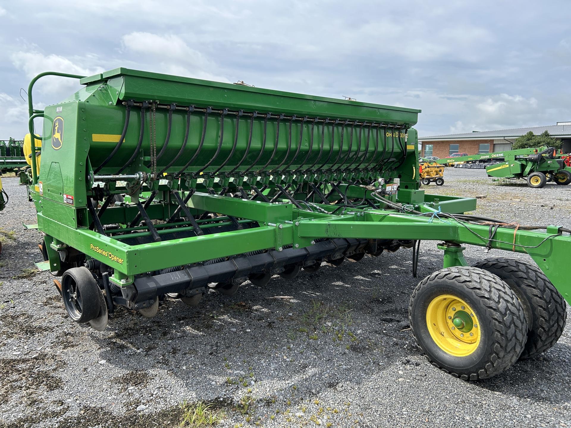 2019 John Deere 1590