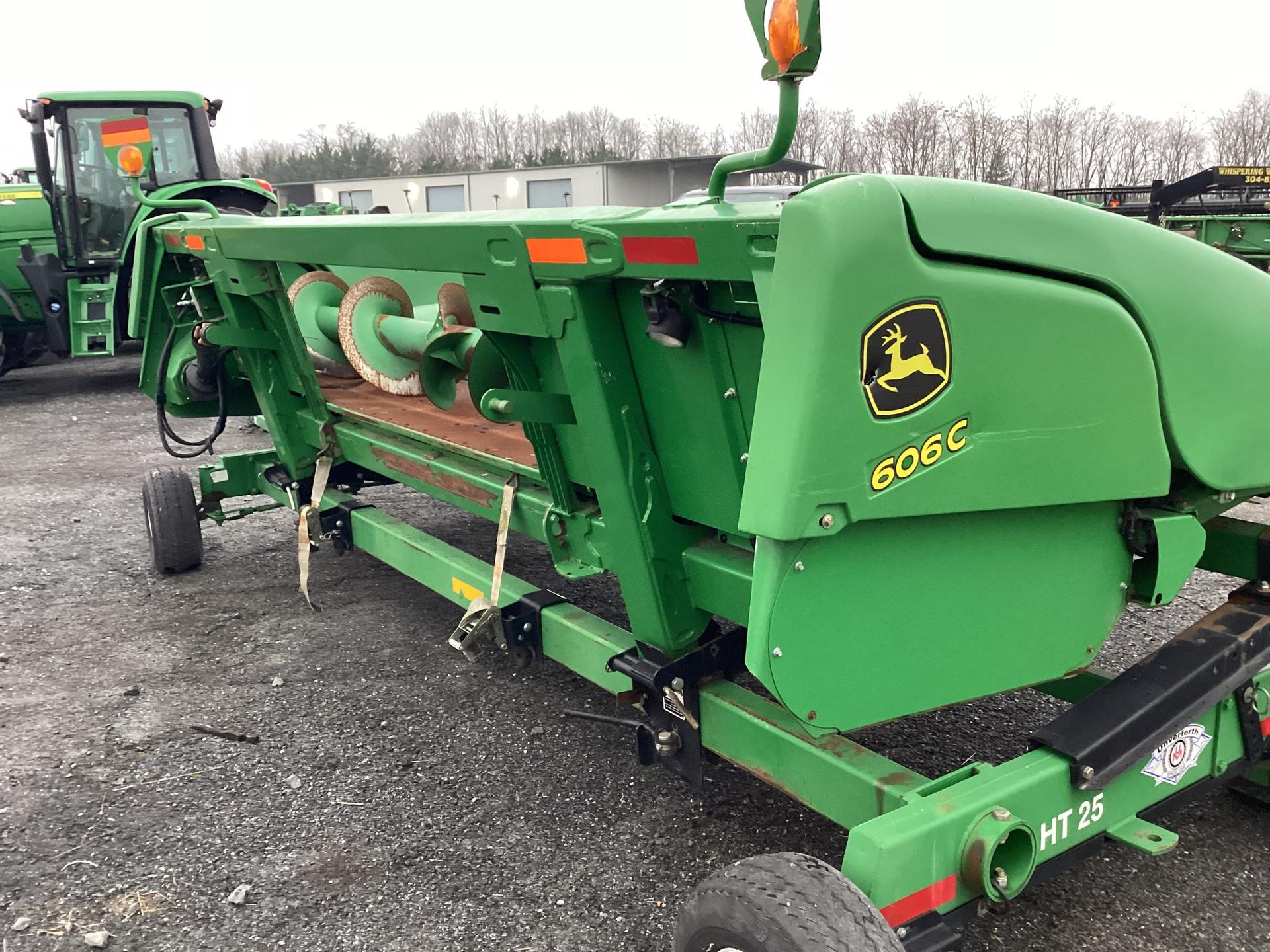 2012 John Deere 606C Image