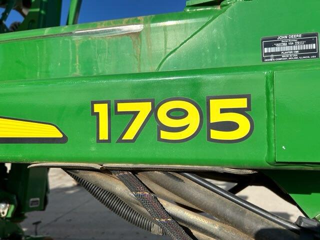 2016 John Deere 1795