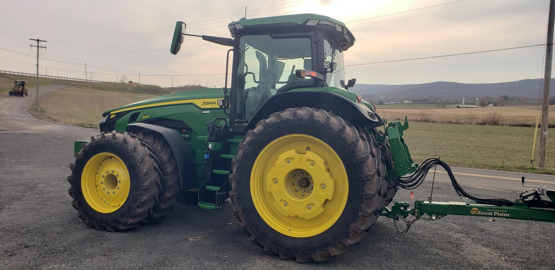 2021 John Deere 8R 340