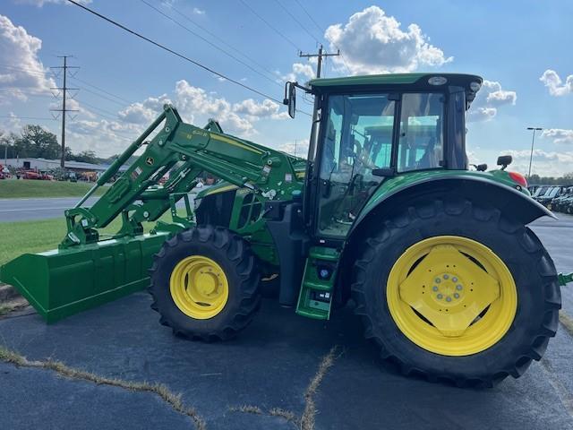 6120M CAB with Loader