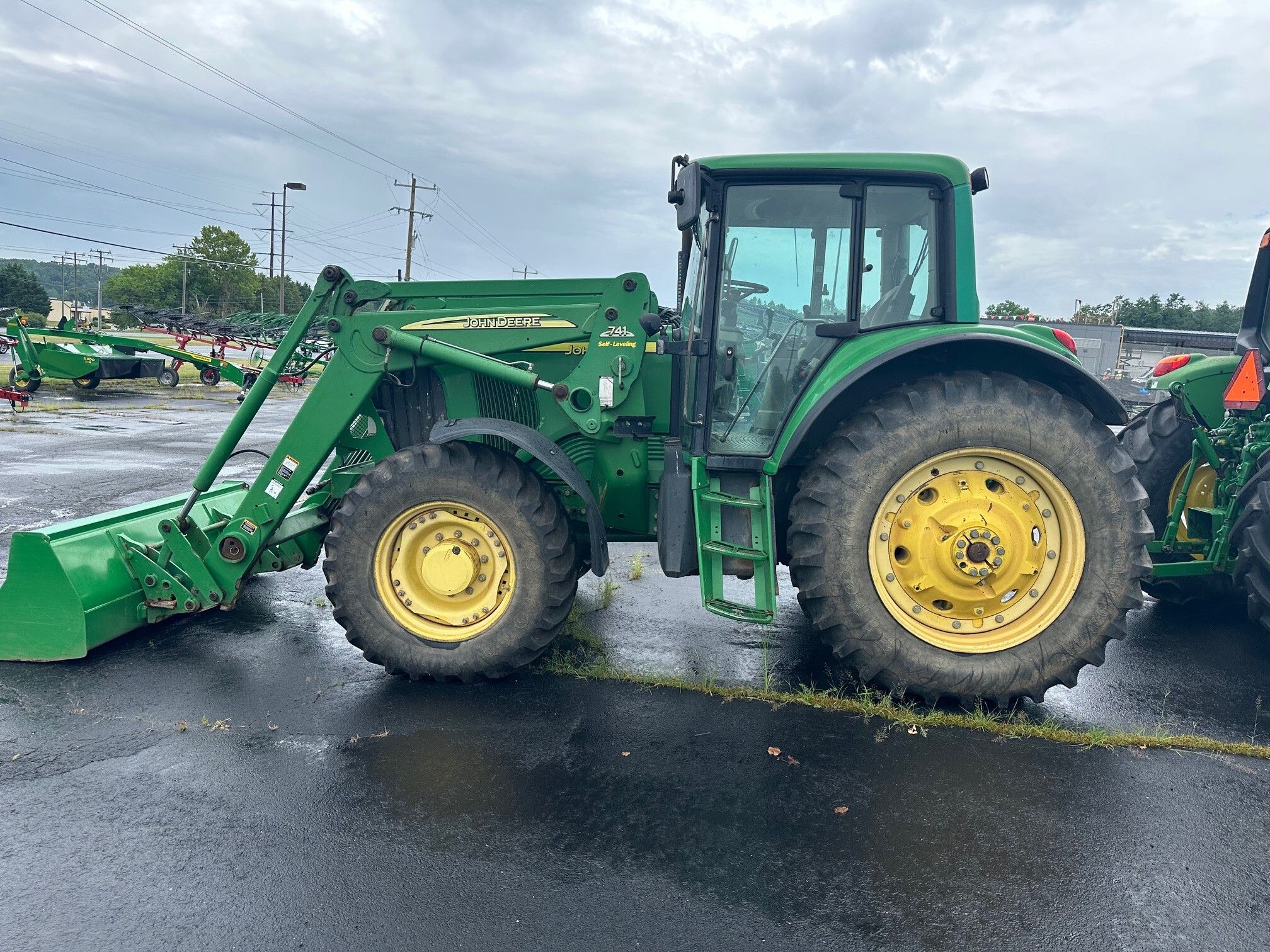 2005 John Deere 7220