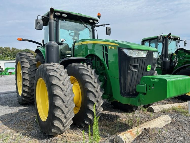 2013 John Deere 8285R Image