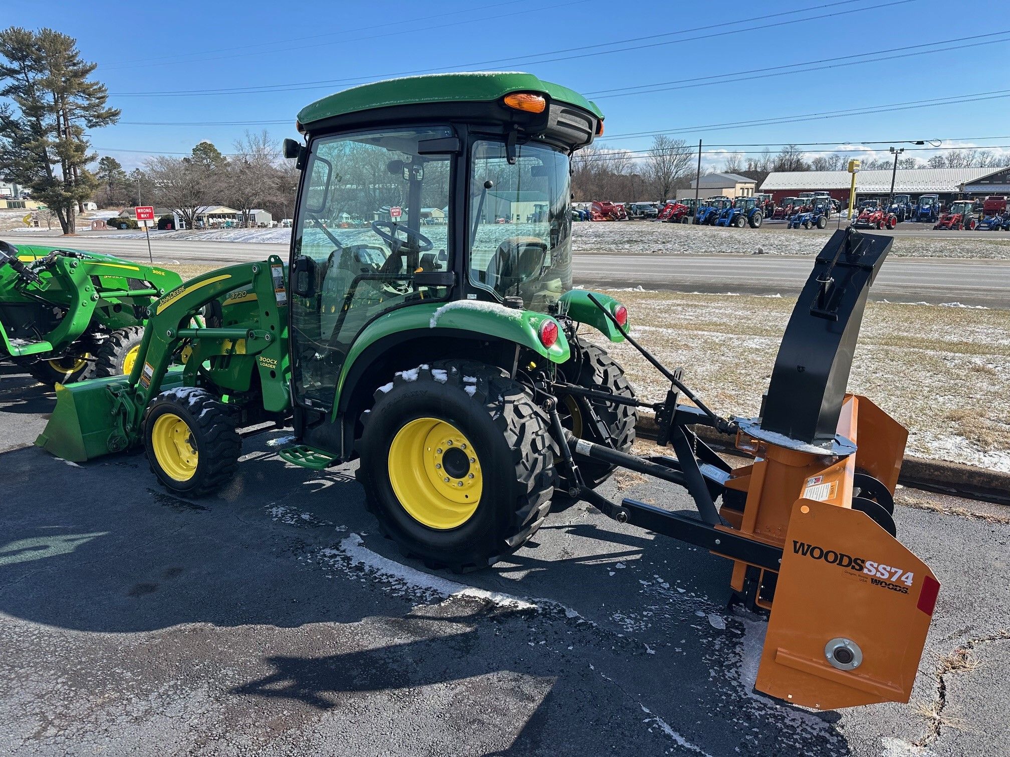 2013 John Deere 3720 Image