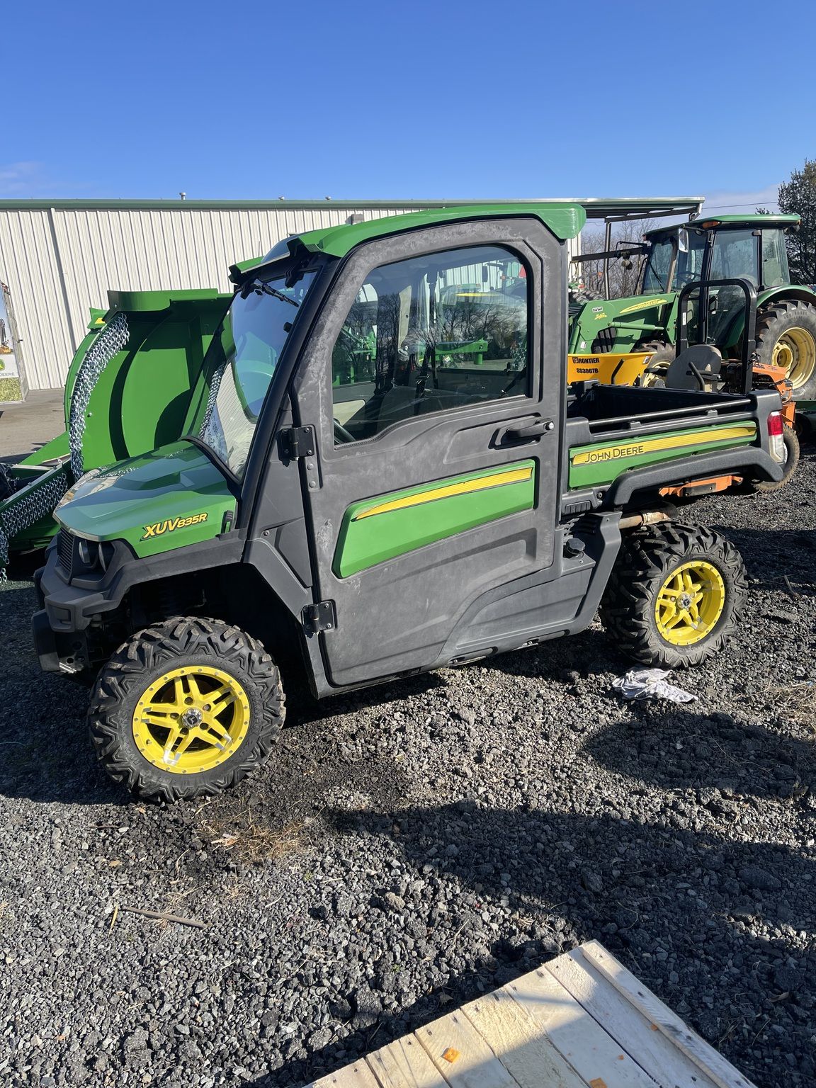 2021 John Deere 835R