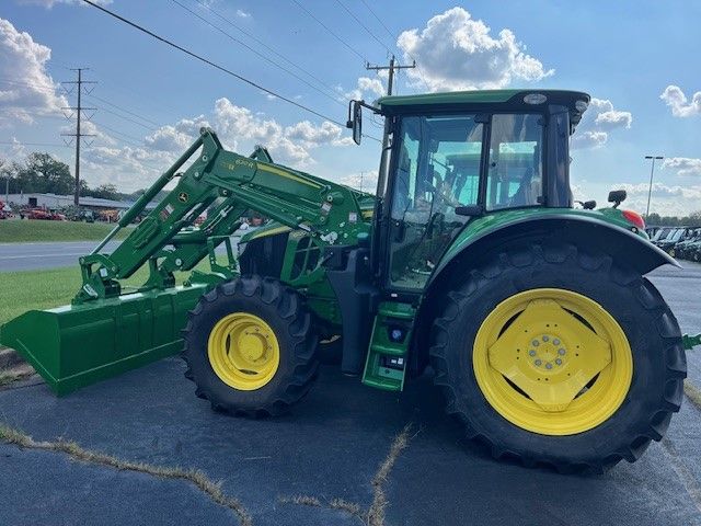 6120M CAB with Loader