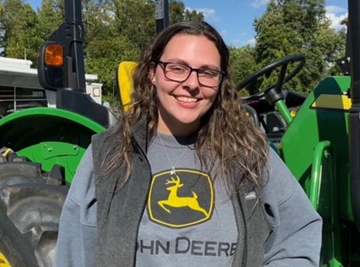 VAT-23-11-013728-01-Employee Photo SizingAlyssa Gibson Alyssa Gibson